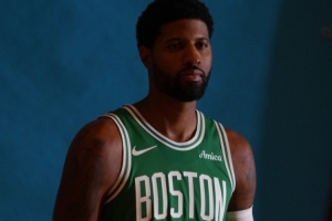 保罗·乔治：NBA传奇成就下的持续进化与球队融合之道